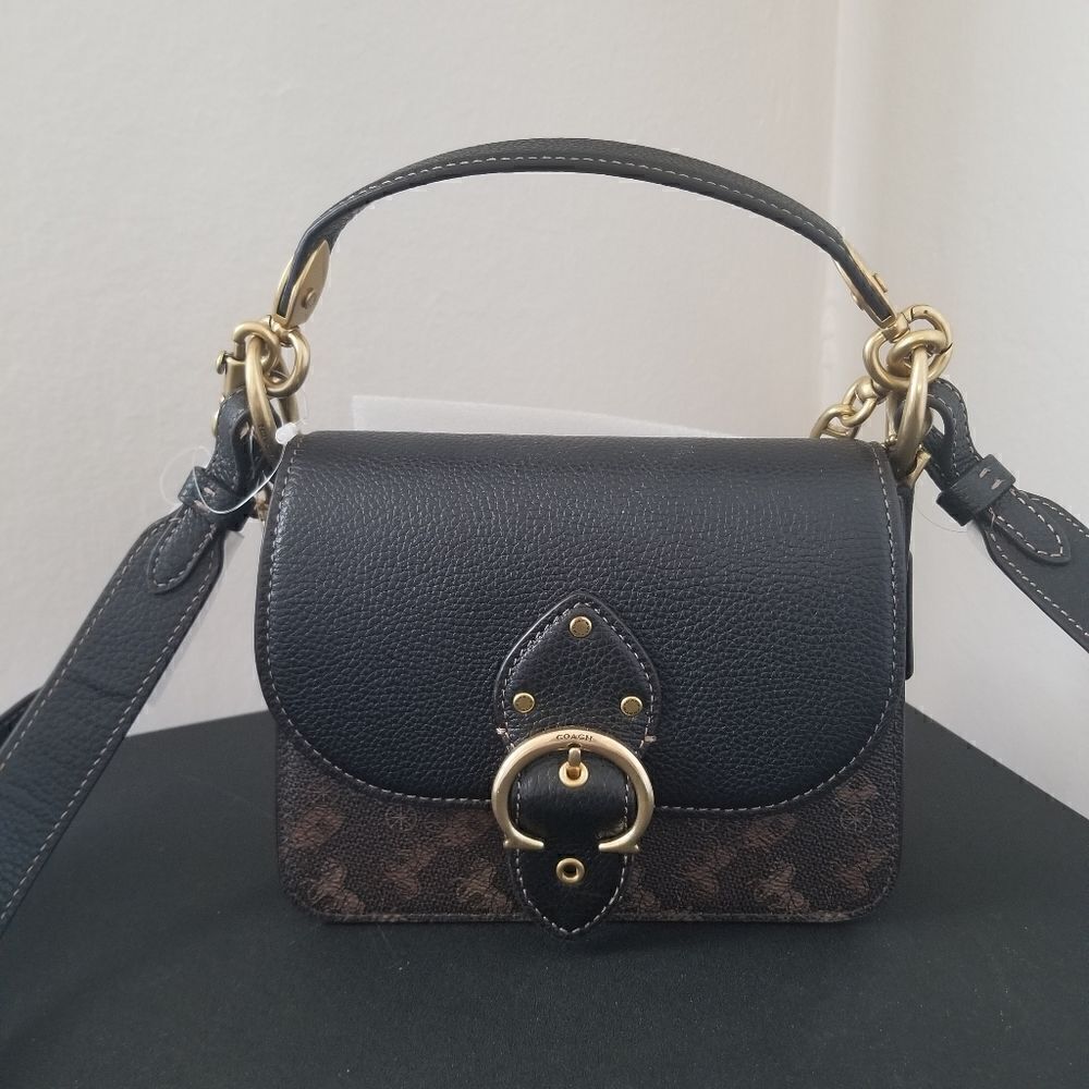 NWOT Coach Beat 18 Crossbody